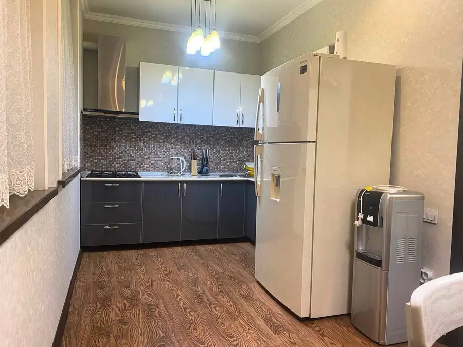 Сдается 3-комнатная квартира − 110 м²