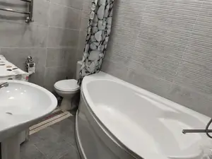 Ijaraga 3 xonali kvartira − 78 m²