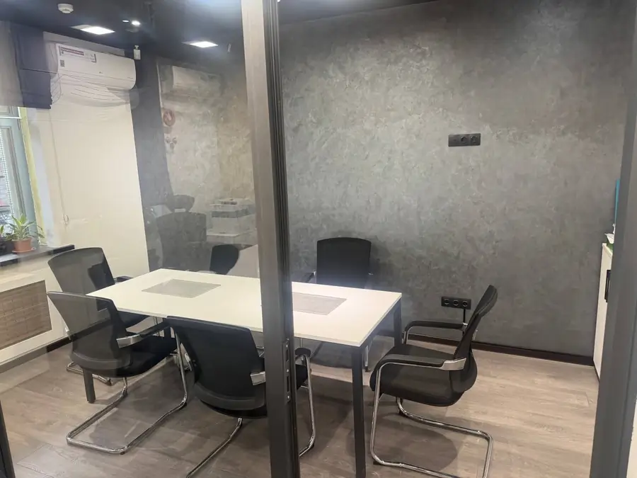 Ijaraga ofis − 164 m²