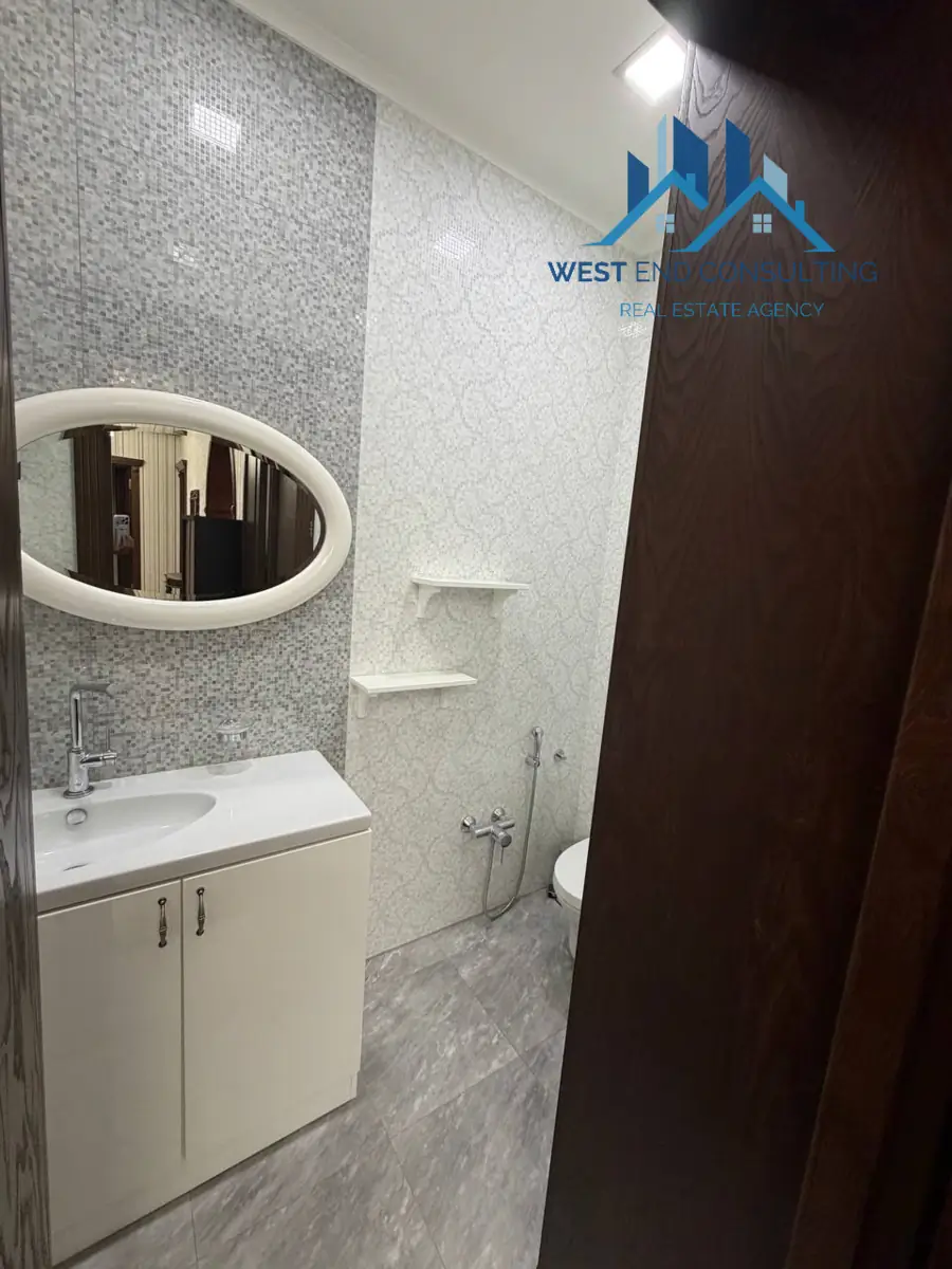 Ijaraga 3 xonali kvartira − 140 m²