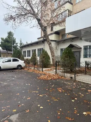 Ofis − 400 m², 1/4 qavat