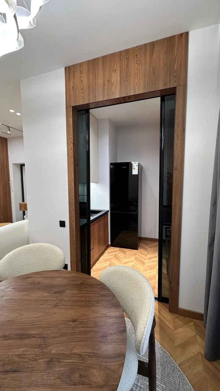 2 xonali kvartira sotiladi − 54.3 m²