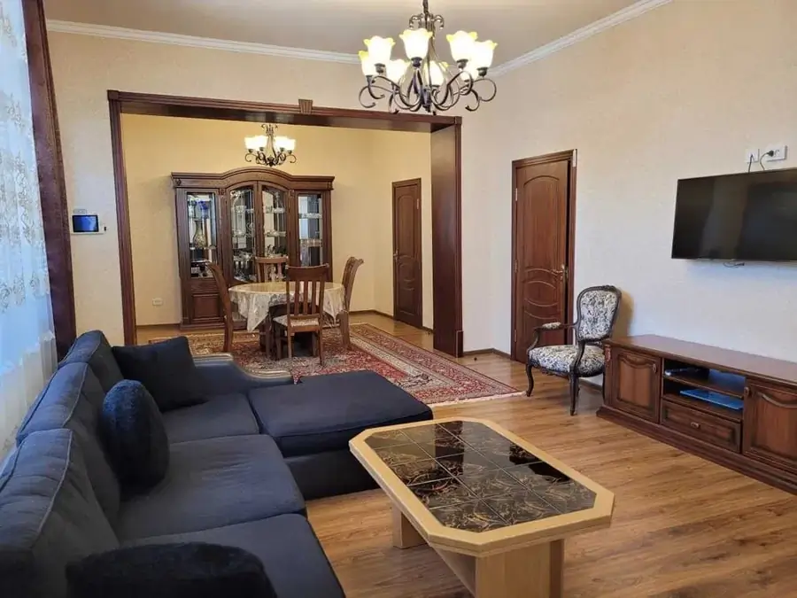 Ijaraga 1 qavatli uy − 200 m²