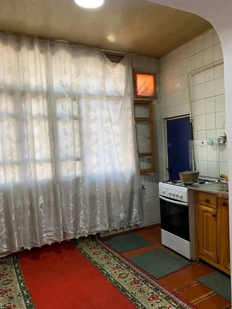 Продается 2-комнатная квартира − 62.2 м²