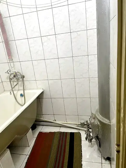3 xonali kvartira sotiladi − 65 m²