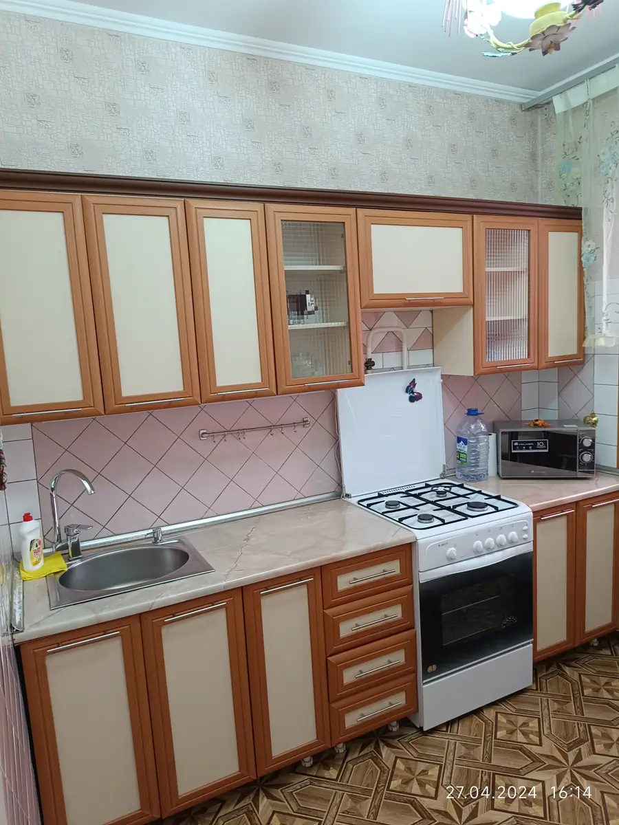 Продается 4-комнатная квартира − 126 м²