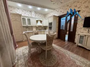 Ijaraga 3 xonali kvartira − 140 m²