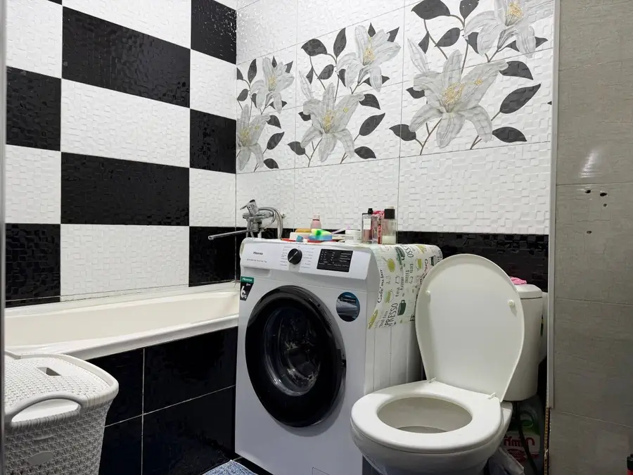 Продается 1-комнатная квартира − 30 м²