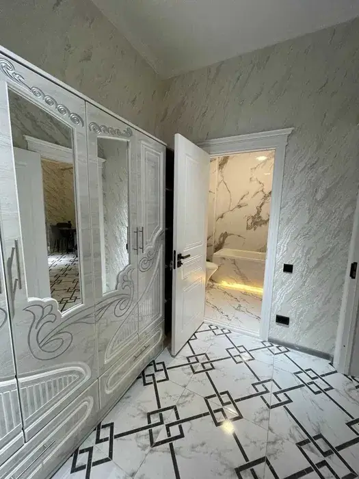 1 xonali kvartira sotiladi − 33 m²