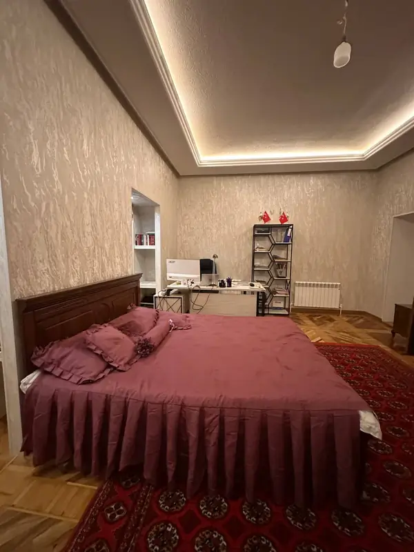 Ijaraga 2 qavatli uy − 350 m²