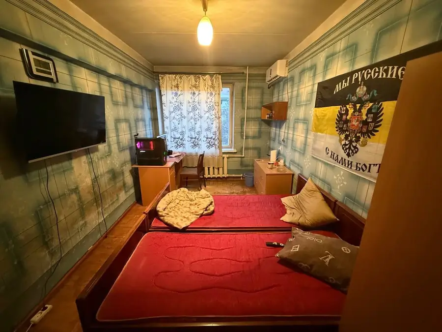 4 xonali kvartira sotiladi − 80 m²