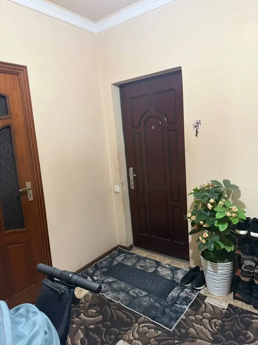 Продается 4-комнатная квартира − 112 м²