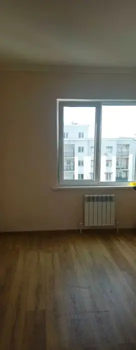 4 xonali kvartira sotiladi − 120 m²