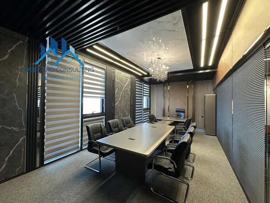 Ijaraga ofis − 380 m²