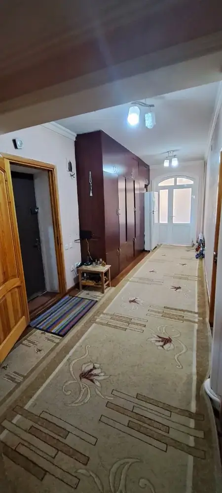 3-комнатная квартира − 70 м², 3/4 этаж