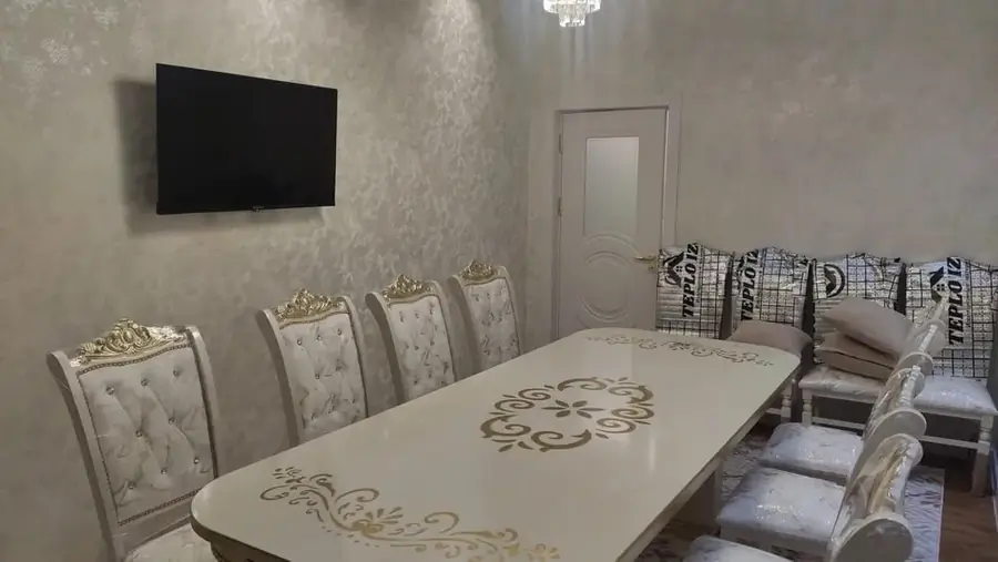 2 xonali kvartira sotiladi − 70 m²
