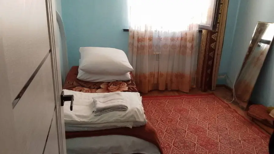 1 xonali kvartira sotiladi − 33 m²