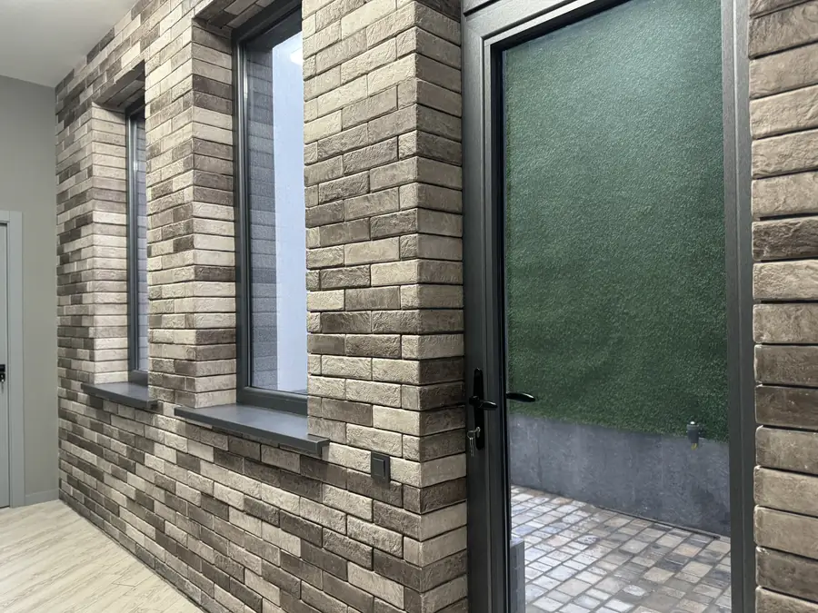 2 qavatli uy sotiladi − 255 m²