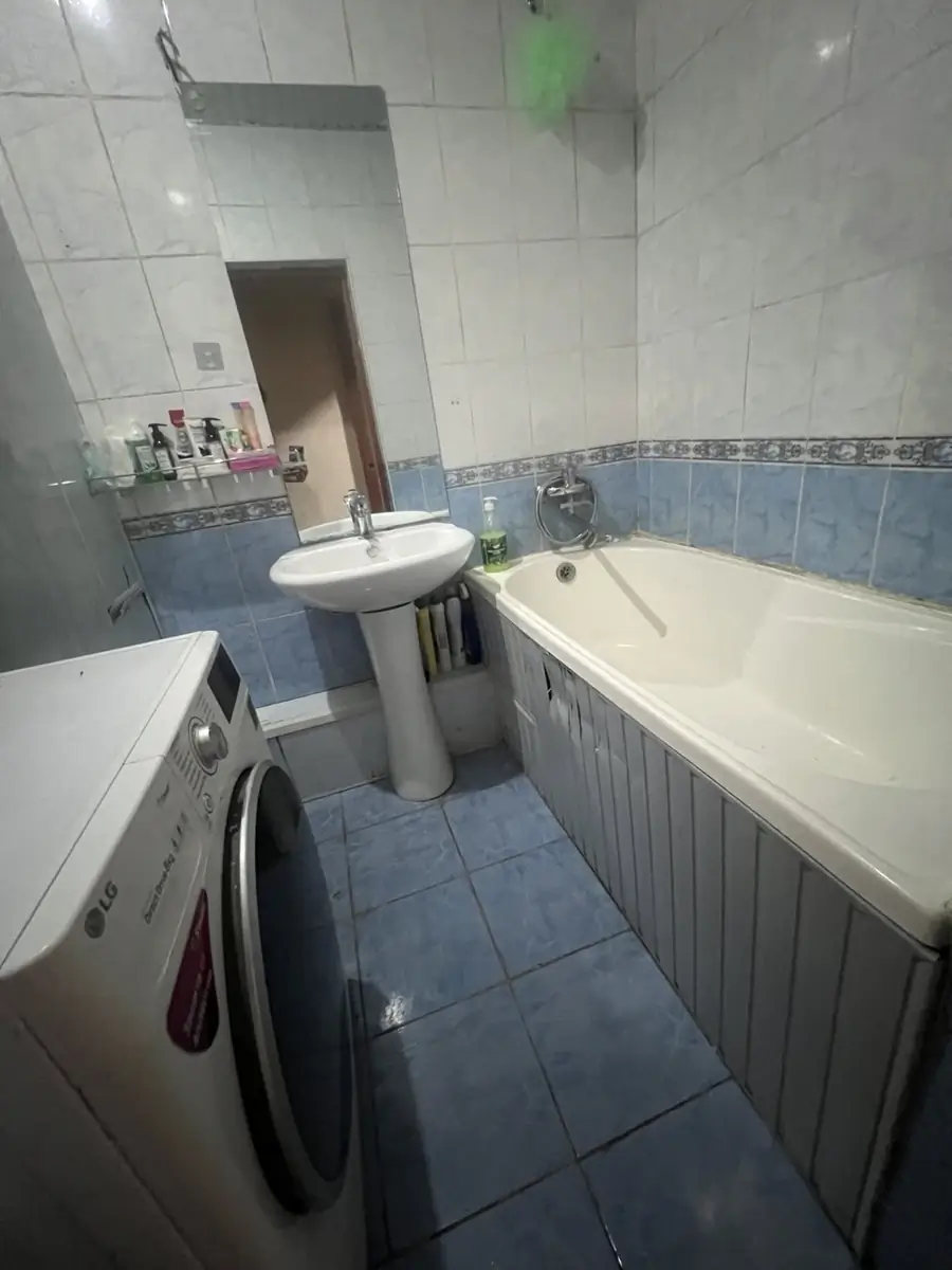 2 xonali kvartira sotiladi − 58 m²