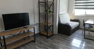 Сдается 2-комнатная квартира − 70 м²