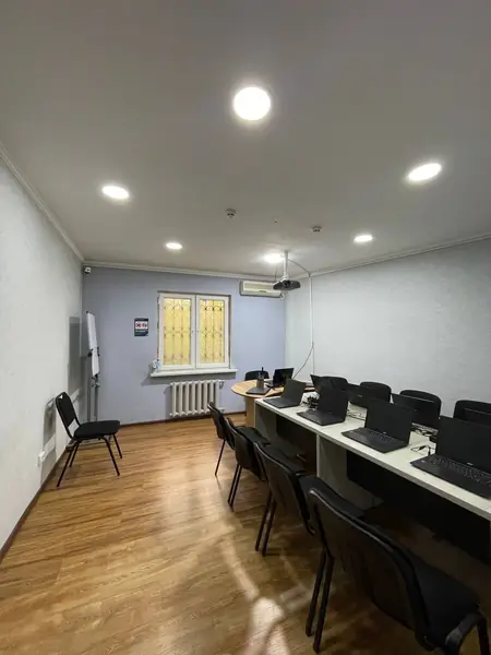 Ofis − 100 m², 1/9 qavat