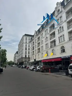 Ijaraga 3 xonali kvartira − 150 m²