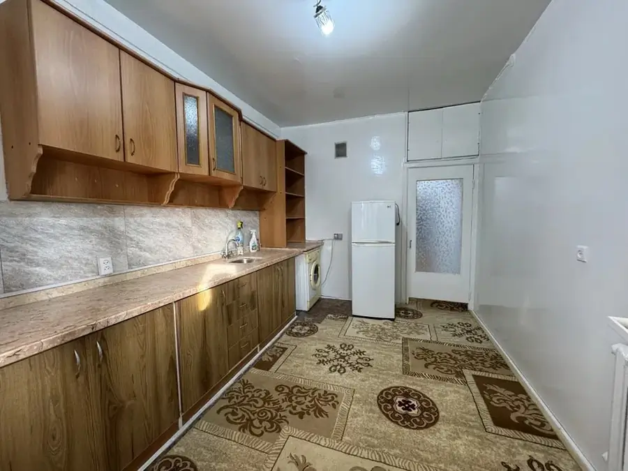 Сдается 3-комнатная квартира − 73 м²
