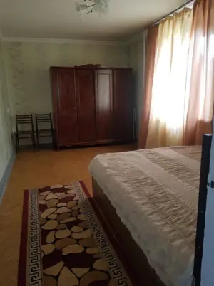 Продается 3-комнатная квартира − 67 м²