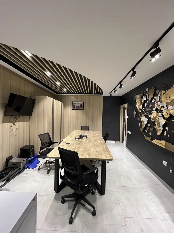 Ijaraga ofis − 113 m²
