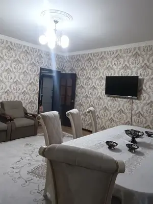 Сдается 3-комнатная квартира − 76 м²