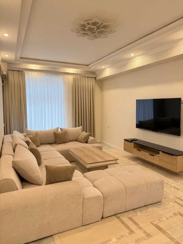 2-комнатная квартира − 70 м², 4/10 этаж