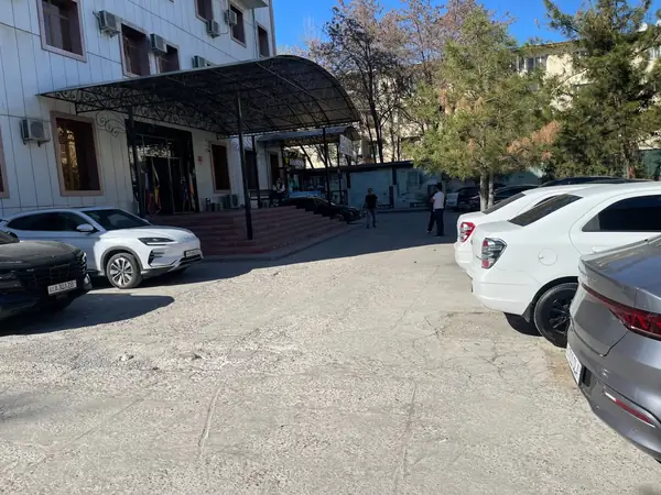 Ofis − 1060 m², 3/4 qavat