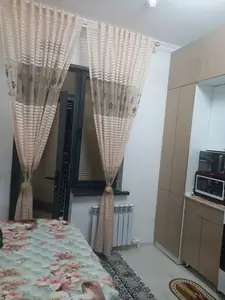 3 xonali kvartira sotiladi − 74 m²