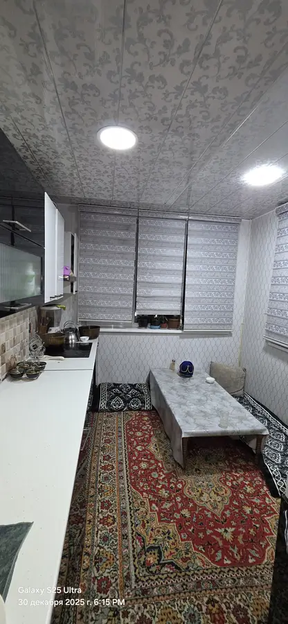 Продается Более 5-комнатная квартира − 103 м²