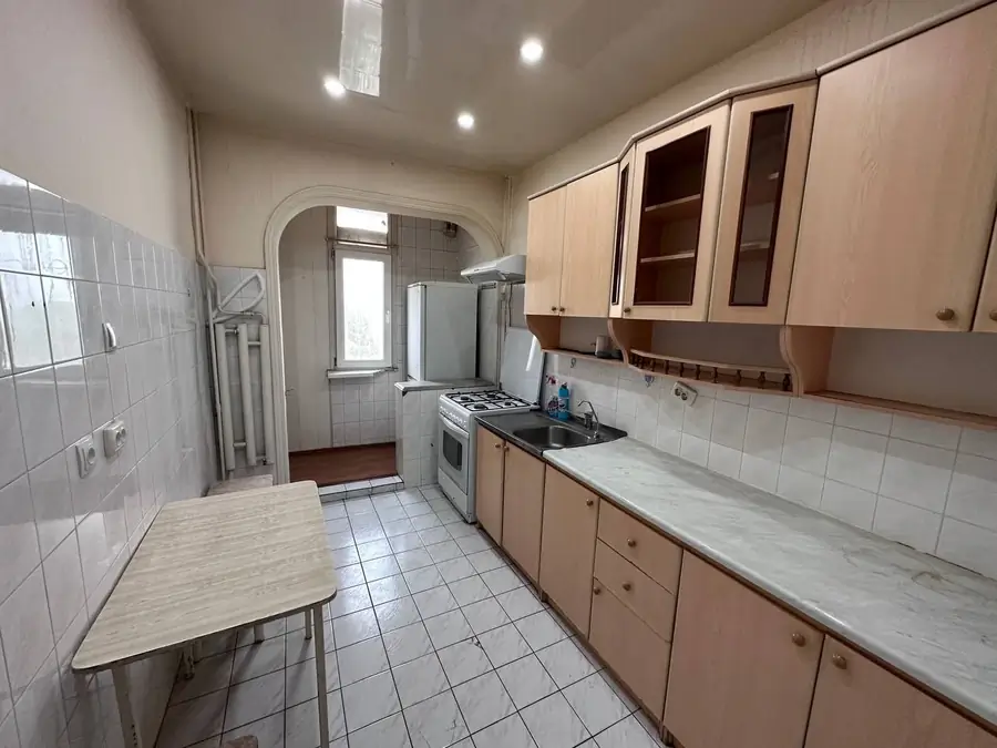 Продается 3-комнатная квартира − 75 м²