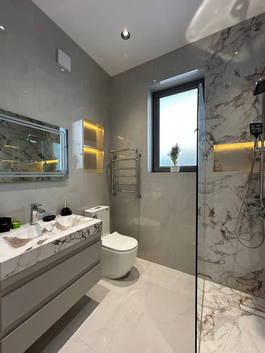 Продается 2-этажный дом − 368 м²