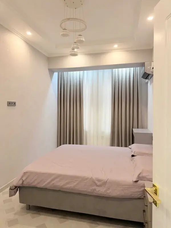2-комнатная квартира − 70 м², 4/10 этаж