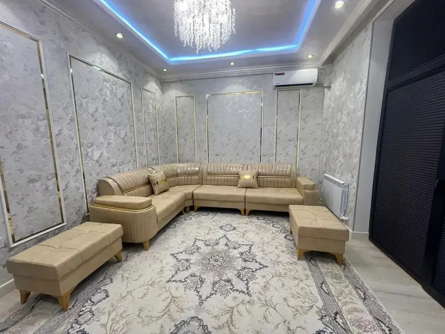 Сдается 2-комнатная квартира − 60 м²
