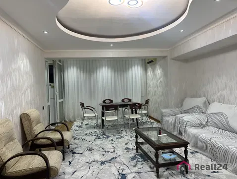3-комнатная квартира − 90 м², 4/4 этаж