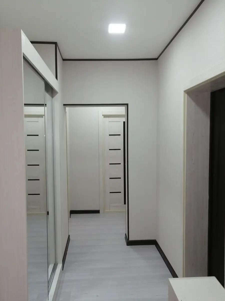 2 xonali kvartira sotiladi − 57 m²