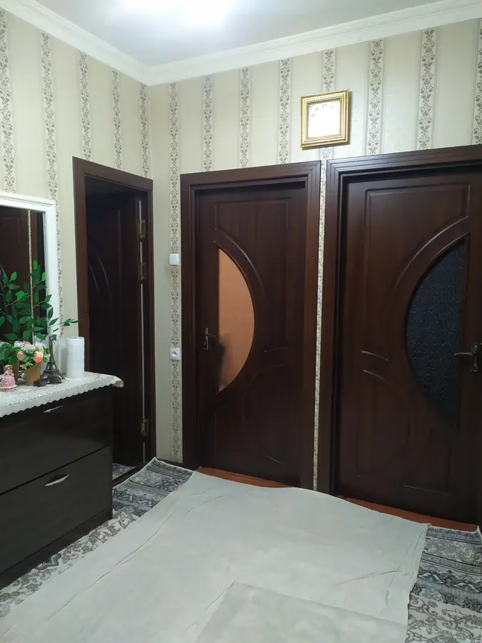 Продается 4-комнатная квартира − 71 м²