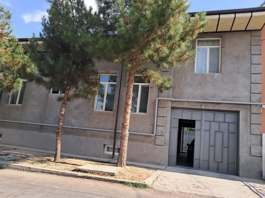 1 qavatli uy sotiladi − 200 m²