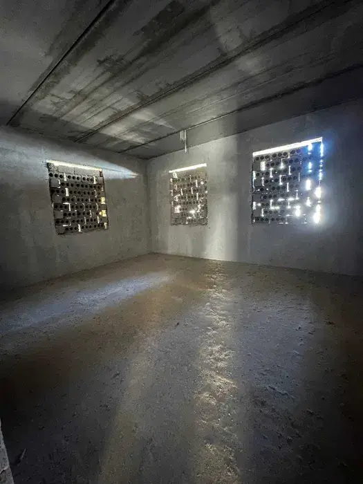 Продается 3-этажный дом − 900 м²