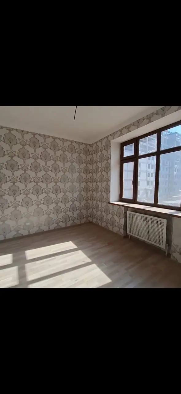 1 xonali kvartira sotiladi − 36.5 m²