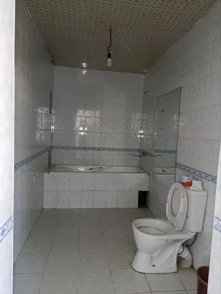 2-этажный дом − 450 м², 8 сот.