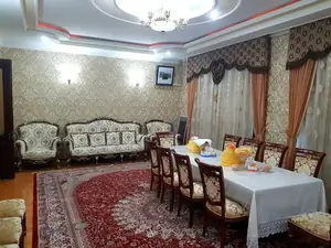 Ijaraga 3 qavatli uy − 270 m²