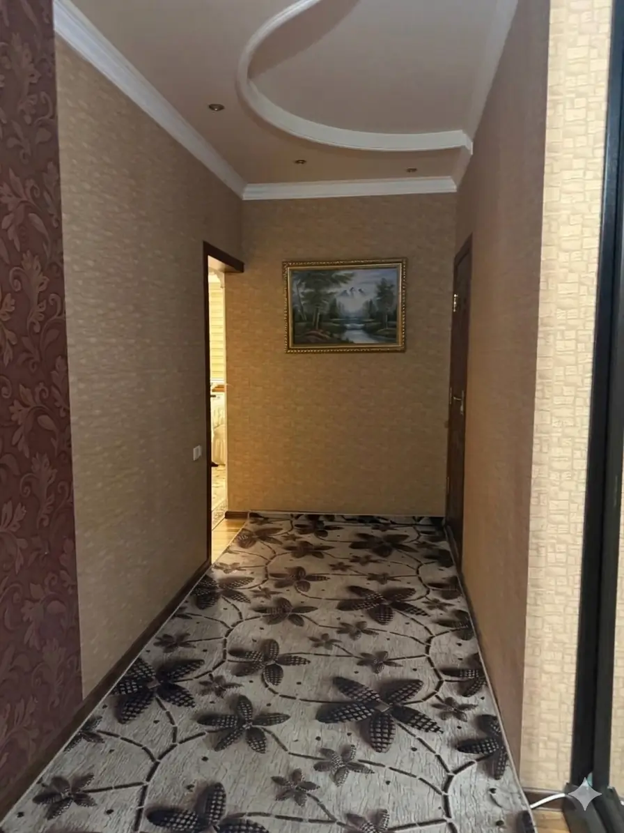 Продается 4-комнатная квартира − 112 м²