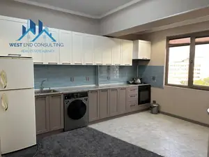 Сдается 2-комнатная квартира − 60 м²