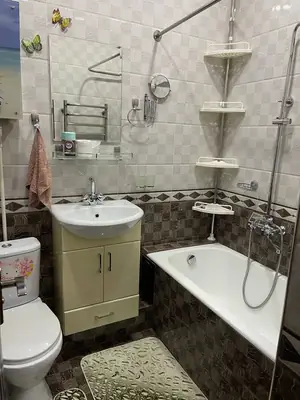 2 xonali kvartira sotiladi − 55 m²