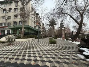 Obshepit − 125 m², 1/5 qavat
